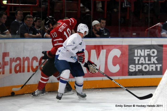 Photo hockey reportage France Canada : Vu par Emily