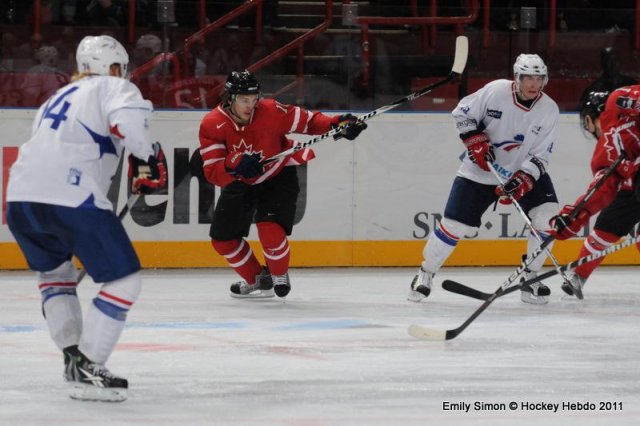 Photo hockey reportage France Canada : Vu par Emily