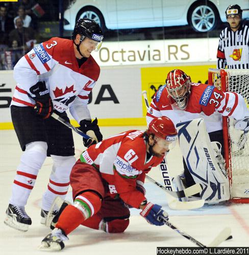 Mondial 11: Le Canada appliqué — Reportage