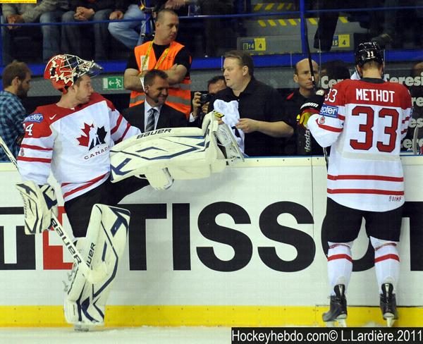 Mondial 11: Le Canada appliqué — Reportage