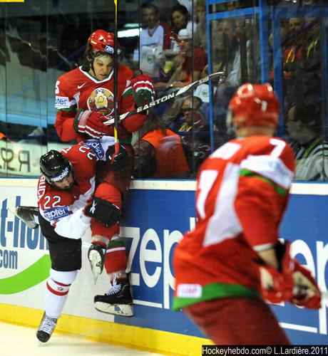 Mondial 11: Le Canada appliqué — Reportage