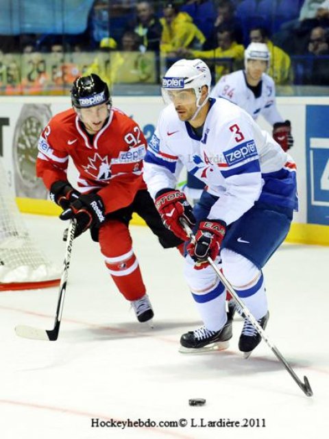 Photo hockey reportage Mondial 11: La France trop tendre !
