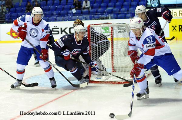 Mondial 11: Les Etats-Unis passent — Reportage