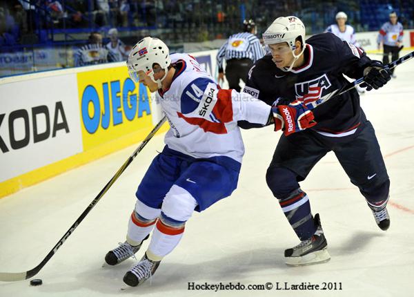 Mondial 11: Les Etats-Unis passent — Reportage