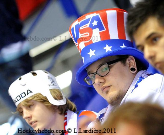 Photo hockey reportage Mondial 11: Les Etats-Unis passent
