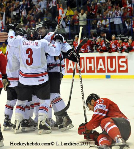Mondial 11: Le Canada accroché ! — Reportage