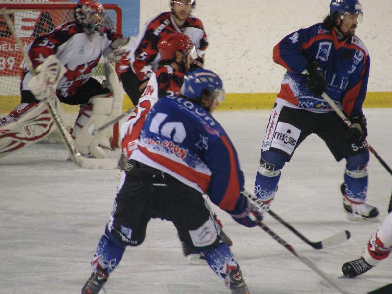 Brest  3 - 5 Neuilly/Marne