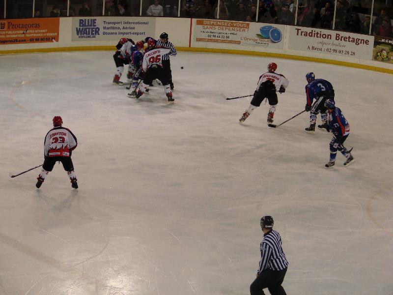 Brest  3 - 5 Neuilly/Marne
