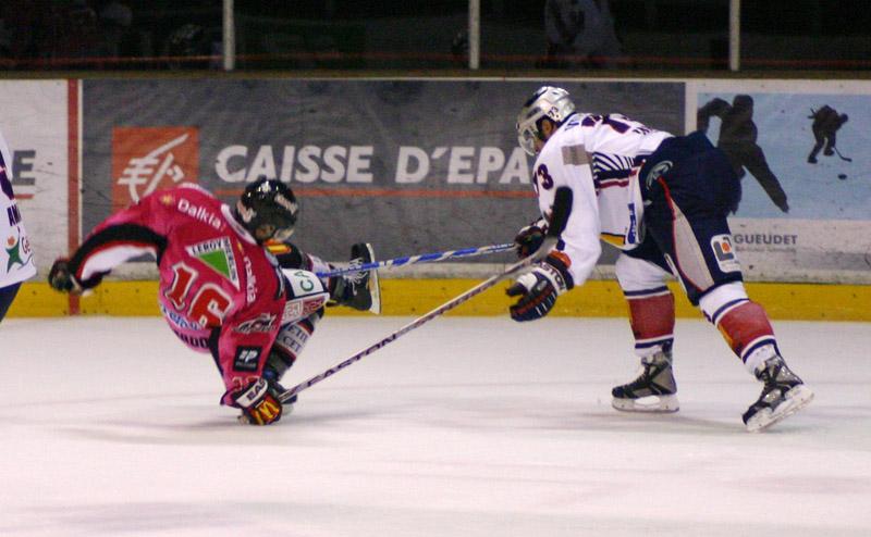 Amiens  1 - 2 Grenoble 