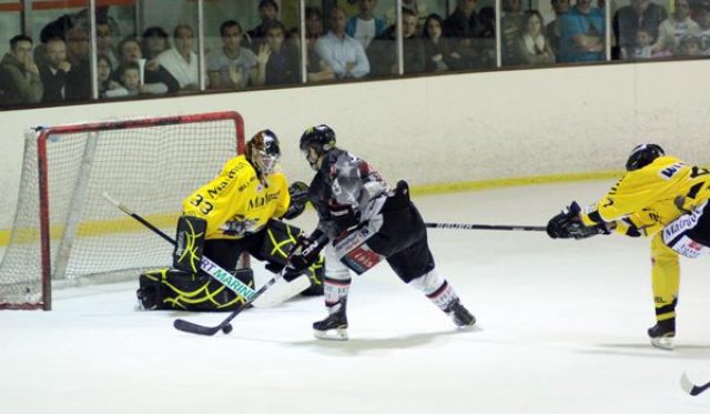 Photo hockey reportage Amical : Amiens - Rouen en images