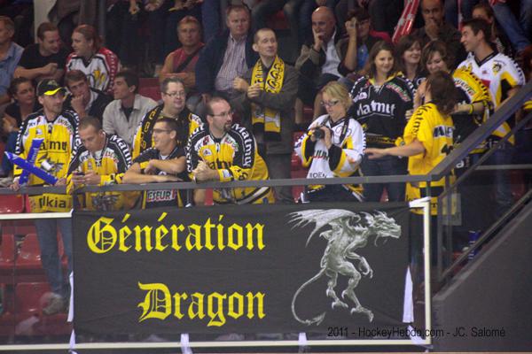 Grenoble terrasse le Dragon — Reportage