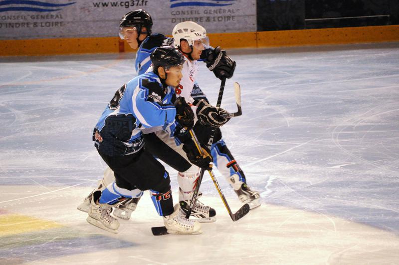 Amical : Tours - La Roche/Yon — Reportage