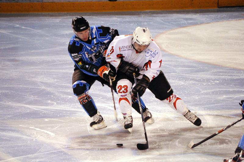 Amical : Tours - La Roche/Yon — Reportage
