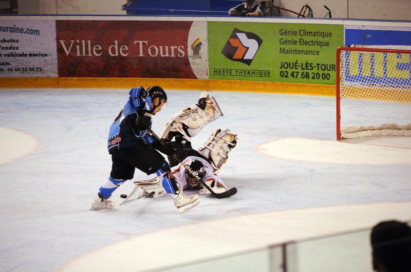 Amical : Tours - La Roche/Yon — Reportage