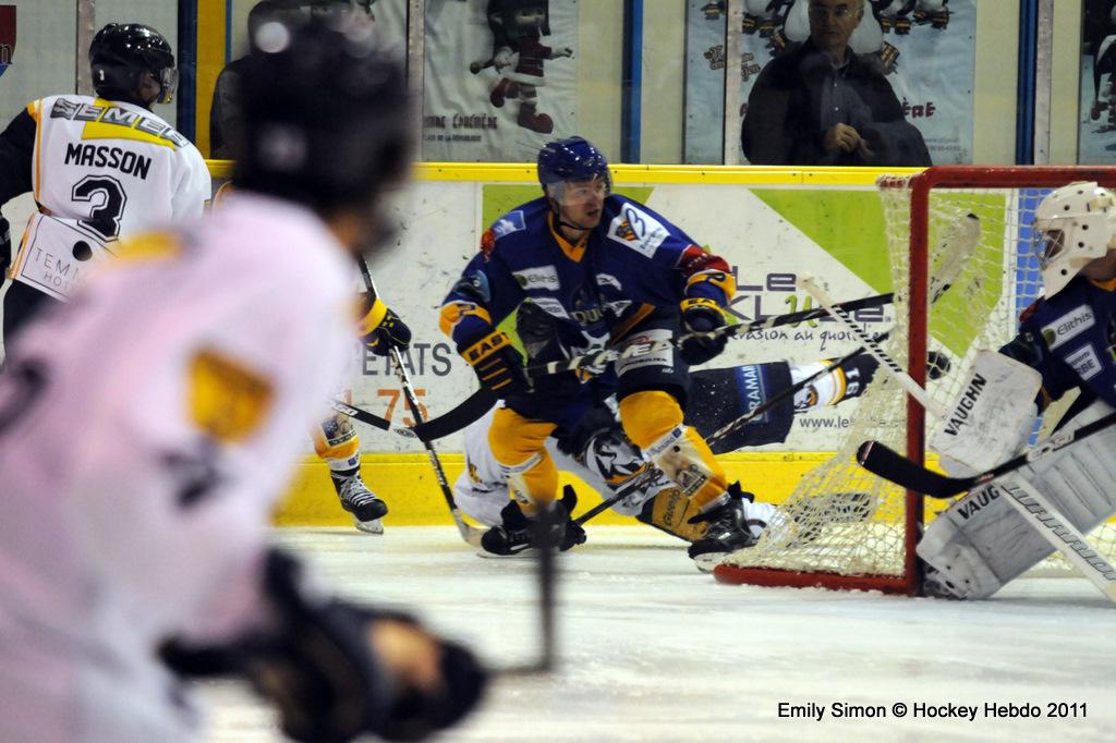 Dijon  4 - 6 Chamonix 