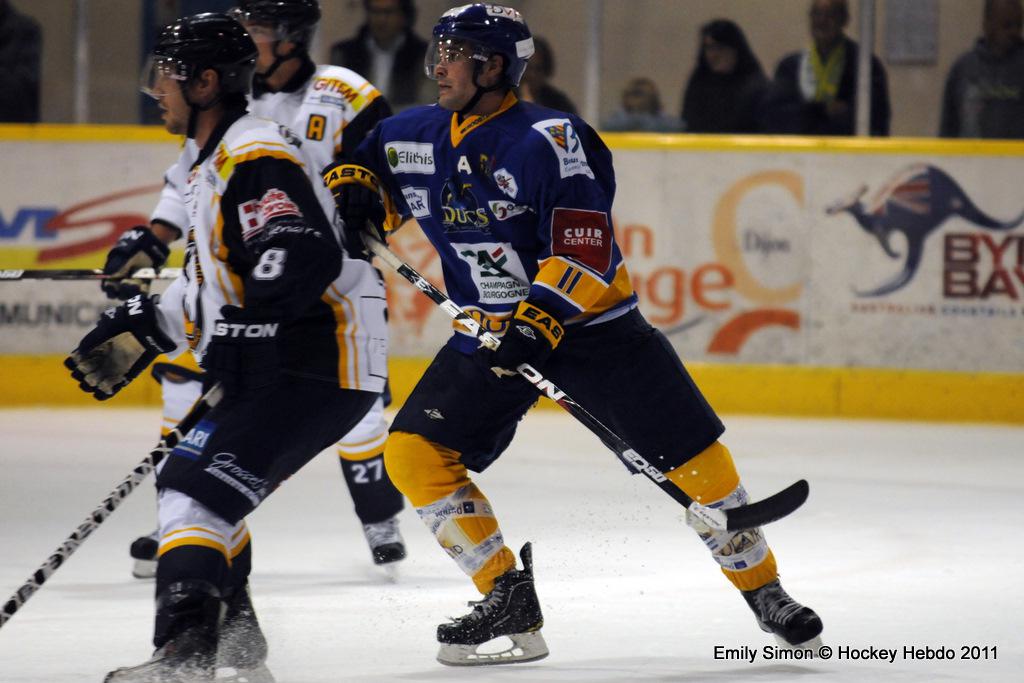 Dijon  4 - 6 Chamonix 