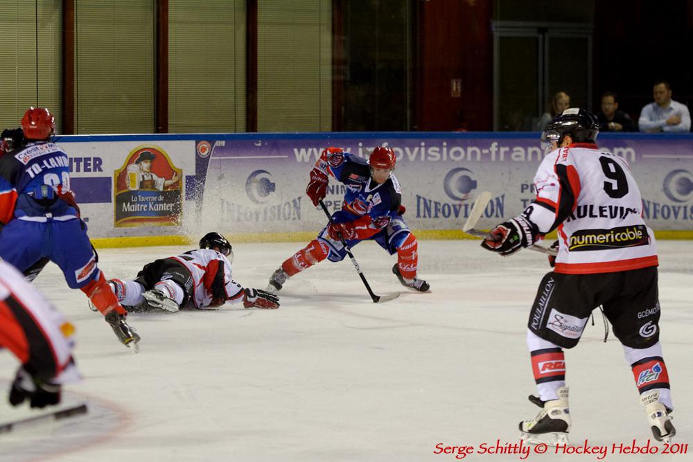 Lyon 3 - 6 Mulhouse