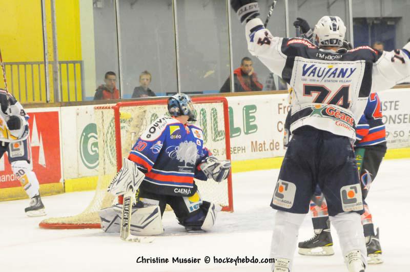 Caen  2 - 4 Grenoble 