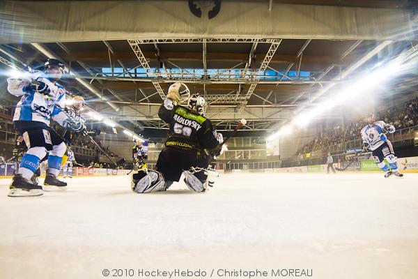 Strasbourg  2 - 4 Angers 