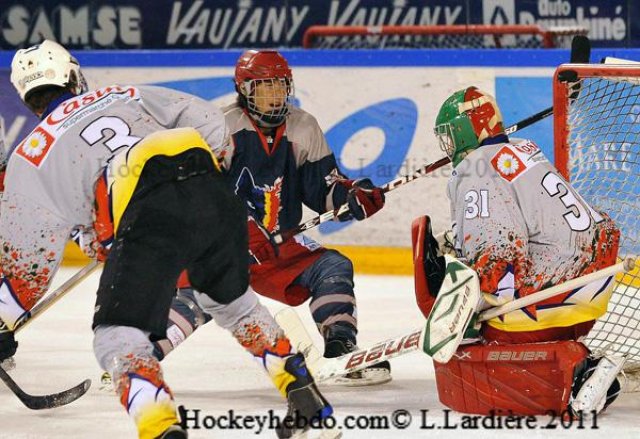 Photo hockey reportage U 22 ELITE: Grenoble - Mont Blanc Chamonix