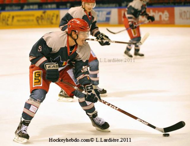 Photo hockey reportage U 22 ELITE: Grenoble - Mont Blanc Chamonix