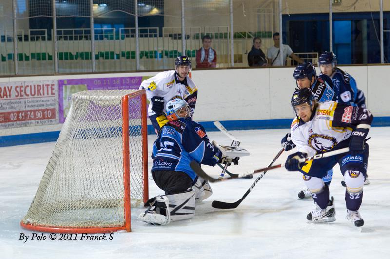 Angers  2 - 3 Chamonix 