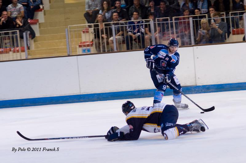 Angers  2 - 3 Chamonix 