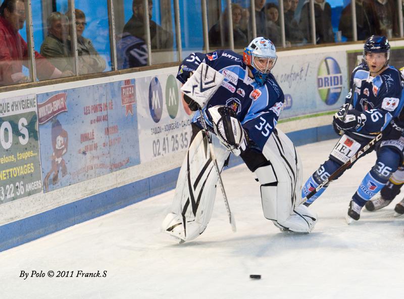 Angers  2 - 3 Chamonix 