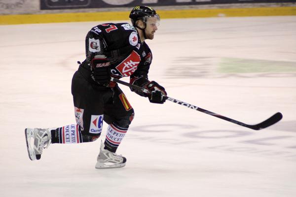 Amiens  4 - 2 Neuilly/Marne