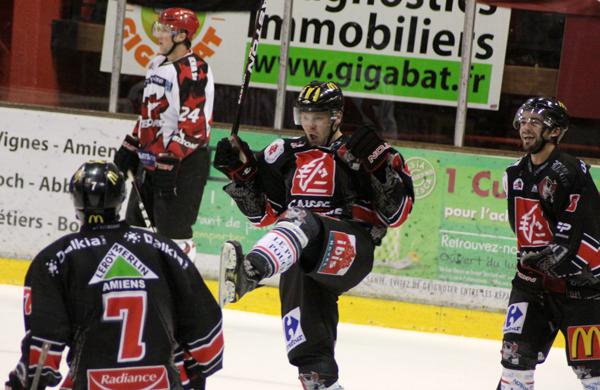 Amiens  4 - 2 Neuilly/Marne
