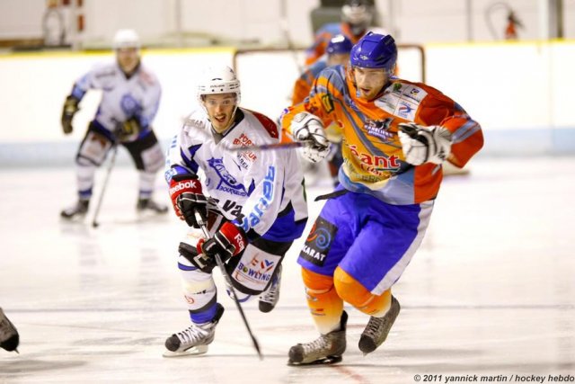 Photo hockey match Clermont-Ferrand - Courchevel-Méribel-Pralognan le 24/09/2011