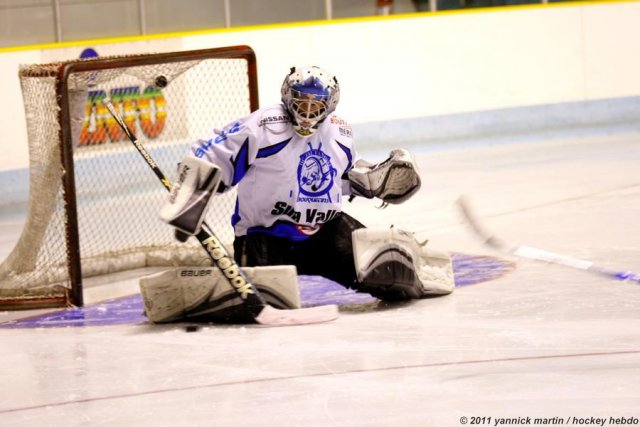 Photo hockey match Clermont-Ferrand - Courchevel-Méribel-Pralognan le 24/09/2011