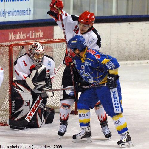 Villard-de-Lans 7 - 3 Neuilly/Marne