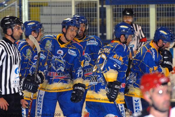 Villard-de-Lans 7 - 3 Neuilly/Marne