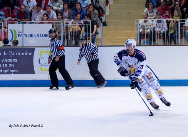 Photo hockey match Angers  - Grenoble  le 01/10/2011