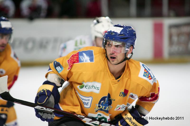 Briançon  5 - 4 Dijon 