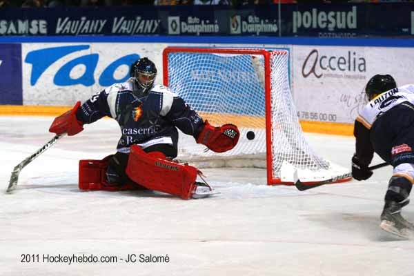 Grenoble  3 - 4 Chamonix 