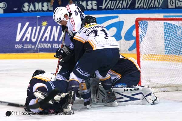 Grenoble  3 - 4 Chamonix 