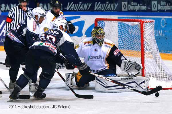 Grenoble  3 - 4 Chamonix 