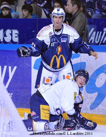 Grenoble  3 - 4 Chamonix 