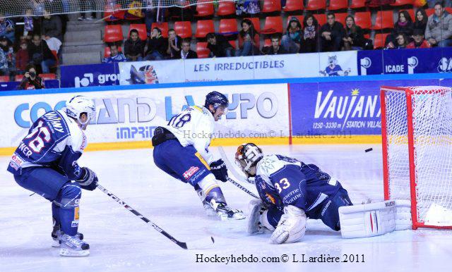 Grenoble  3 - 4 Chamonix 