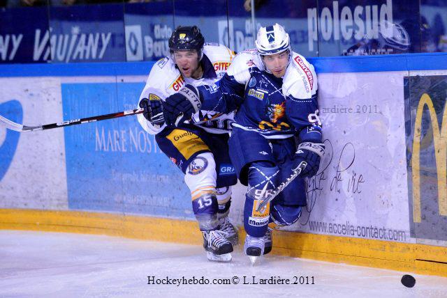 Grenoble  3 - 4 Chamonix 