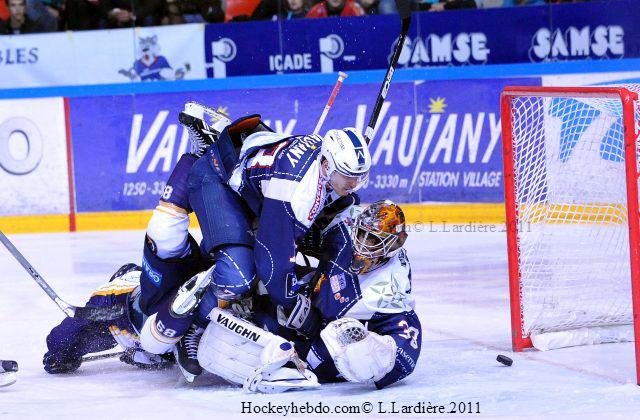 Grenoble  3 - 4 Chamonix 