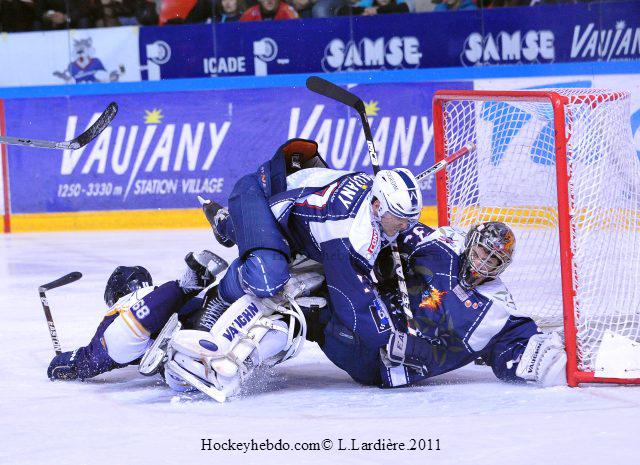 Grenoble  3 - 4 Chamonix 