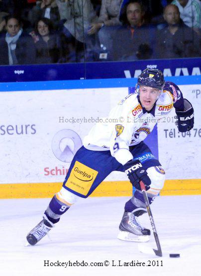 Grenoble  3 - 4 Chamonix 