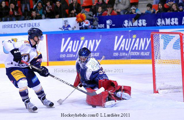 Grenoble  3 - 4 Chamonix 