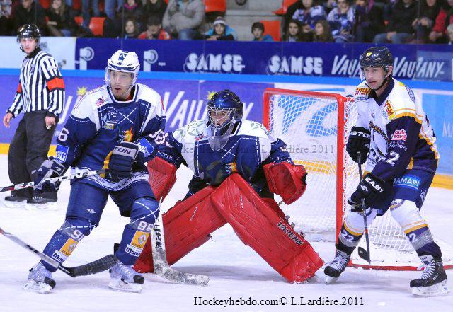 Grenoble  3 - 4 Chamonix 