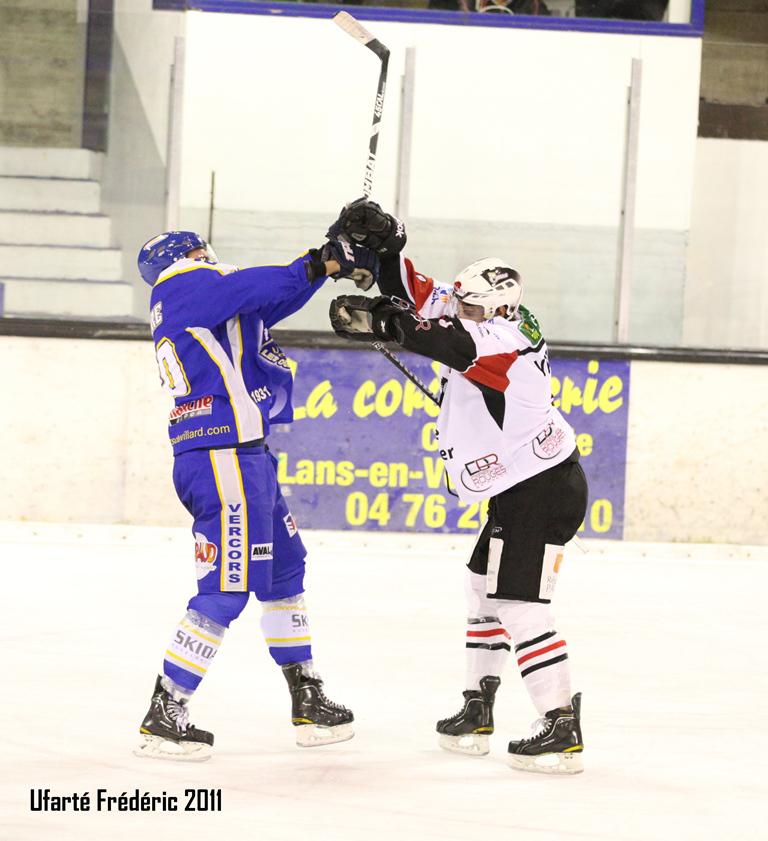 Villard-de-Lans 2 - 3 Briançon 