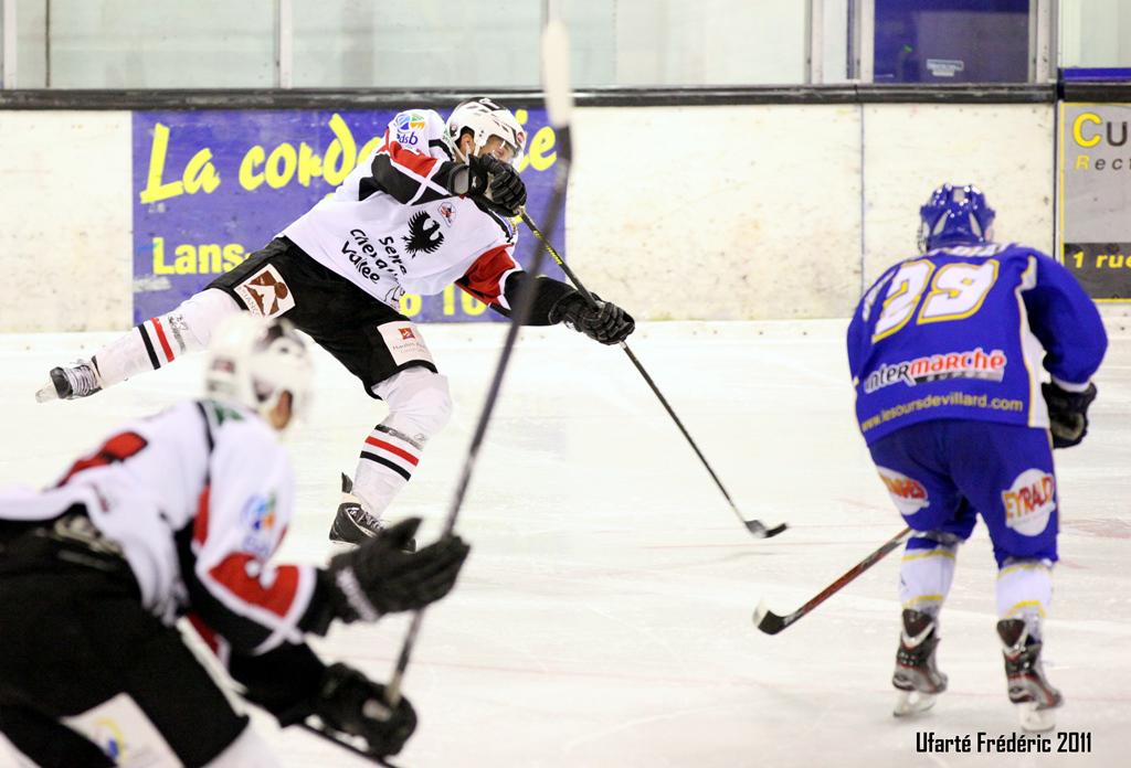 Villard-de-Lans 2 - 3 Briançon 