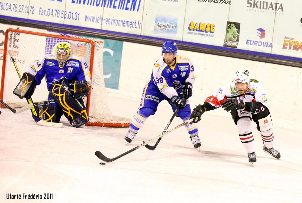 Villard-de-Lans 2 - 3 Briançon 